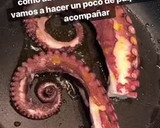 Foto del paso 3 de la receta: Pulpo a la plancha con patatas a las hierbas