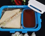 A picture of step 3 of Lunch Box (Mayonnaise Sandwich).