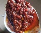 A picture of step 3 of Shito(ghana black pepper).