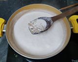 A picture of step 2 of Vermicelli Custard.