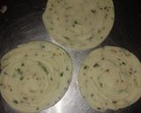 A picture of step 7 of Lacchedar Mathri (currypatte flavour).