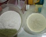 Foto langkah ke 2 dari resep Bolu Kukus Rainbow Putih Telur.