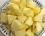 A picture of step 1 of Apple cake.