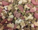 Foto del paso 4 de la receta: Revuelto de guisantes y salchichas