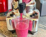 Φωτογραφία βήματος 3 της συνταγής Smoothie με παντζάρι, ανανά και μύρτιλλα