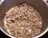 Foto del paso 1 de la receta: Tortellini en salsa boloñesa
