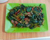 Foto langkah ke 4 dari resep Sambal Asam Daun Ubi Jalar.