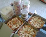 Foto langkah ke 9 dari resep Best Simple Pizza Ever 👌 (No Egg, No Ulen, No Mixer, No Oven).