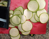 Foto del paso 2 de la receta: Ensalada de calabacín y brevas con jamón