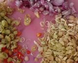 Foto langkah ke 1 dari resep Ep. Sambal #2 Sambal Matah (tapi mateng ehehe).