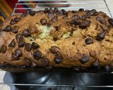 A picture of step 6 of Chocolate chip banana bread.