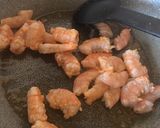 Foto del paso 3 de la receta Langostinos 🍤 y Pulpitos al ajillo