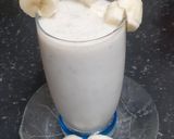 A picture of step 3 of Easy Korean banana milk.