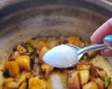 A picture of step 2 of Paneer Lababdar.