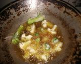 Foto langkah ke 3 dari resep Brokoli dan Kembang Kol Goreng Tepung.