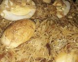 A picture of step 5 of Anda pulao.