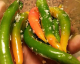 Foto del paso 7 de la receta: Piparras en salazón y maceradas en vinagre balsámico y blanco