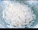A picture of step 1 of Heathy tasty Kanda poha.
