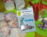 Foto langkah ke 1 dari resep Ayam Rendang bumbu Instant.