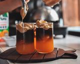 รูปขั้นตอนการทำที่ 1 ของ Frothy Coffee with Orange Espresso