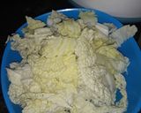 Foto langkah ke 1 dari resep Sayur sawi telur sosis.