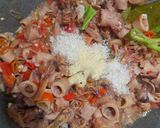 Foto langkah ke 4 dari resep Oseng Oseng Cumi Asin.