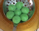Foto langkah ke 4 dari resep Klepon.