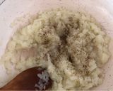 Foto del paso 3 de la receta: Budín de arroz rojo y queso