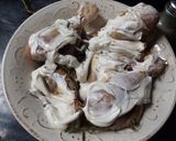 Foto del paso 1 de la receta: Muslitos de pollo con champiñones y vermú