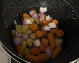 Foto del passaggio 1 della ricetta Vellutata di ceci con le verdure del brodo🥕🧅🥔