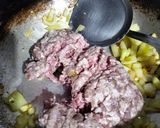 Foto langkah ke 2 dari resep Daging Sapi Cincang Kecap.