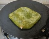 A picture of step 7 of Spinach And Tofu Paratha.