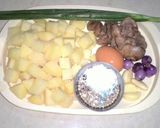 Foto langkah ke 1 dari resep Perkedel Kentang Hati Ayam.