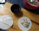 Foto del paso 2 de la receta Empanadita de pavo con jamón ibérico y cebolla