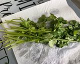 Une image de l'étape 4 de Filets de dorade à l’ail frais mariné, citron vert et coriandre.