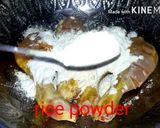 A picture of step 2 of Tasty chicken leg piece.