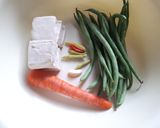 Foto langkah ke 1 dari resep 85. Rebusan Sayuran dan Tahu Siram Saus Kacang.