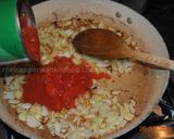 A picture of step 2 of Stuffed whole cabbage.