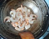 Foto langkah ke 1 dari resep Udang Goreng Saus Mentega.