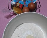 Foto langkah ke 1 dari resep Bolu Kukus Merah Putih.