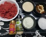 A picture of step 1 of Creamy Carrot Pudding / Kheer.
