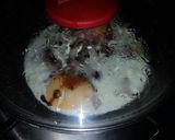 A picture of step 2 of Sunny side up egg sandwich.