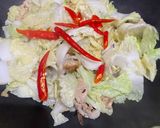 รูปขั้นตอนการทำที่ 4 ของ ผัดผักกาดขาวหมู ใส่พริก