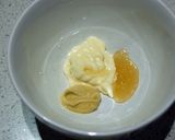 Foto del paso 2 de la receta: Salsa de mostaza y miel