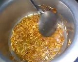 A picture of step 1 of Degi Chicken Korma.