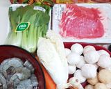 Foto langkah ke 1 dari resep Tomyam Seafood Simple.