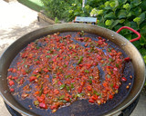 Foto del paso 5 de la receta: Paella mixta de pollo y gambones