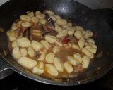Foto del paso 3 de la receta: Salsa de hongos shiitake