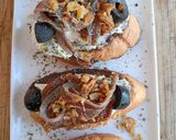 Foto del paso 3 de la receta Pincho de queso crema con tomate seco y anchoas