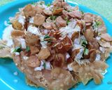 A picture of step 6 of Aloo Papdi chat.